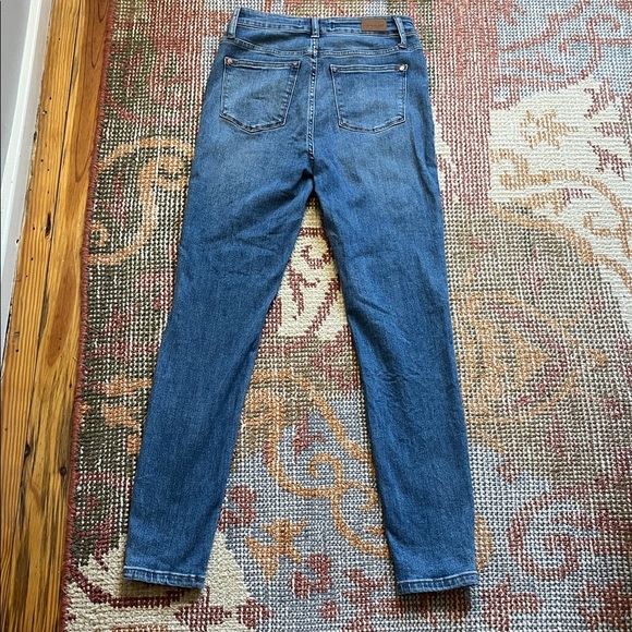 Judy Blue Light Wash Skinny Fit Jean Size 3/26 - Picture 8 of 11